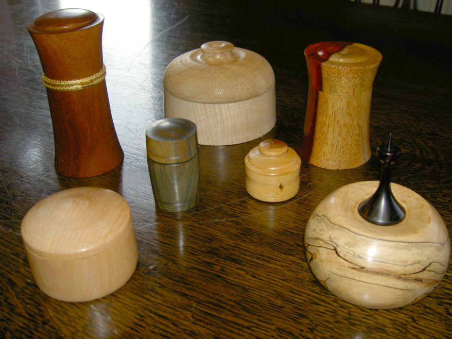 14--8-2006     Items by K Banwell, A J Date,   A Vickery and J Chidzey