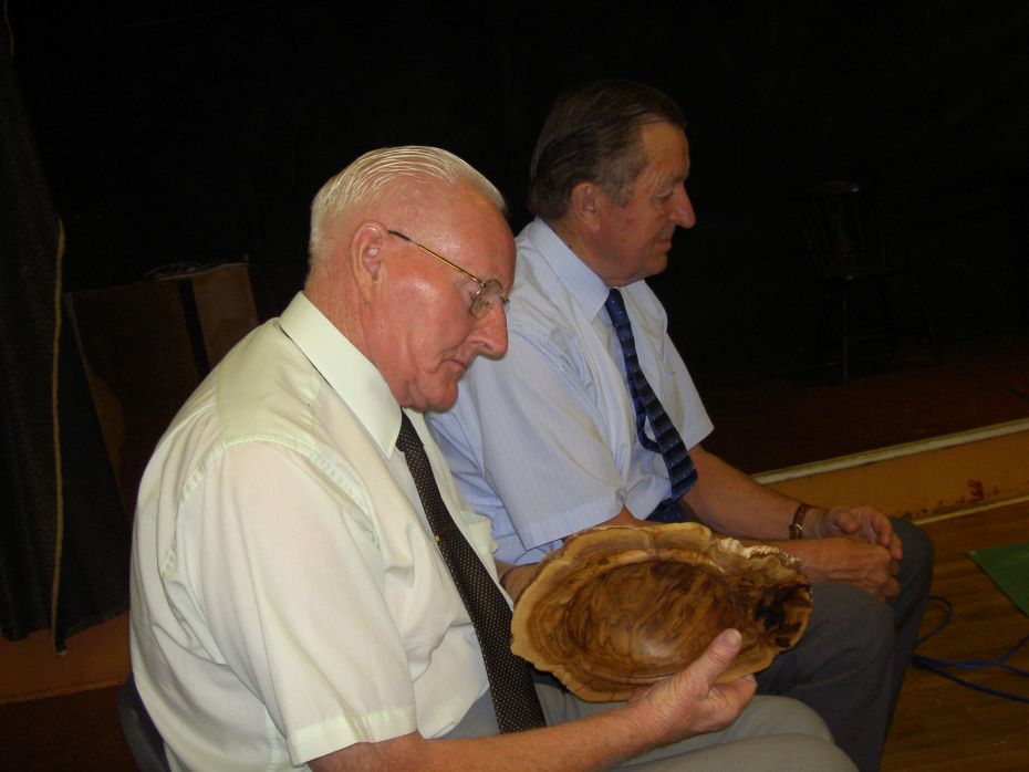 11-09-2006    Hmm!  Could I have done this on my pen-making lathe?