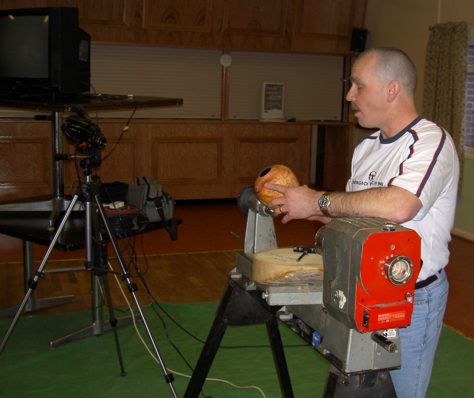 09-04-2007    Tracy Owen evening